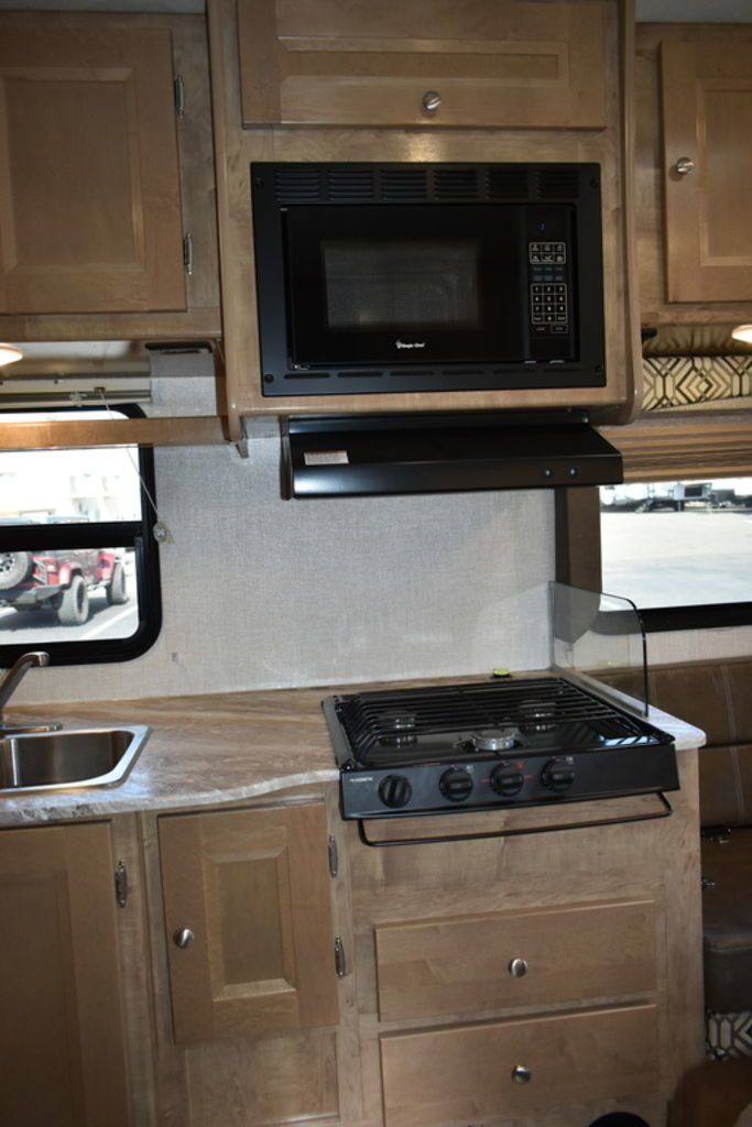 Photo 7 - 2020 Coachmen Class C Motorhome rental photo 30