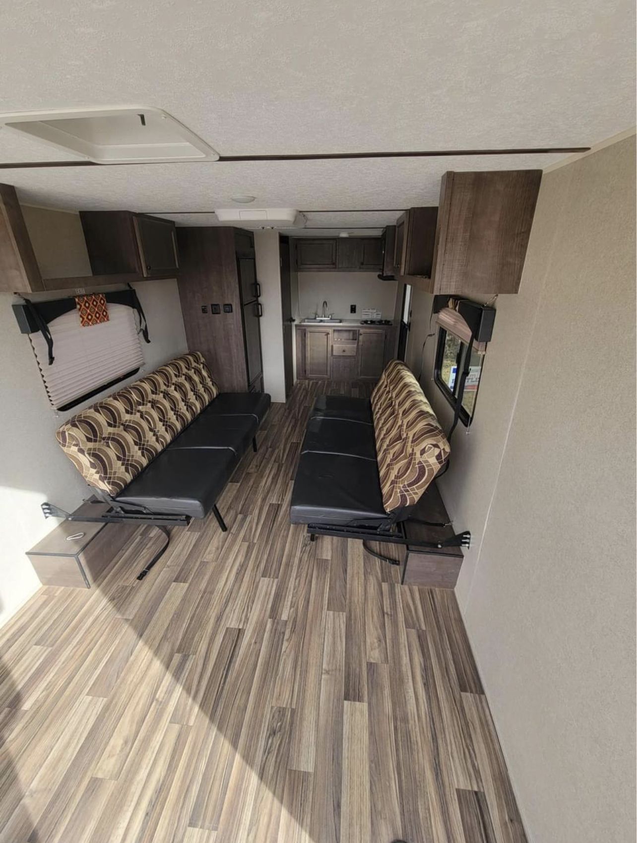 Photo 1 - 2020 Sunset Park & Rv Inc. Toy Hauler rental photo 7
