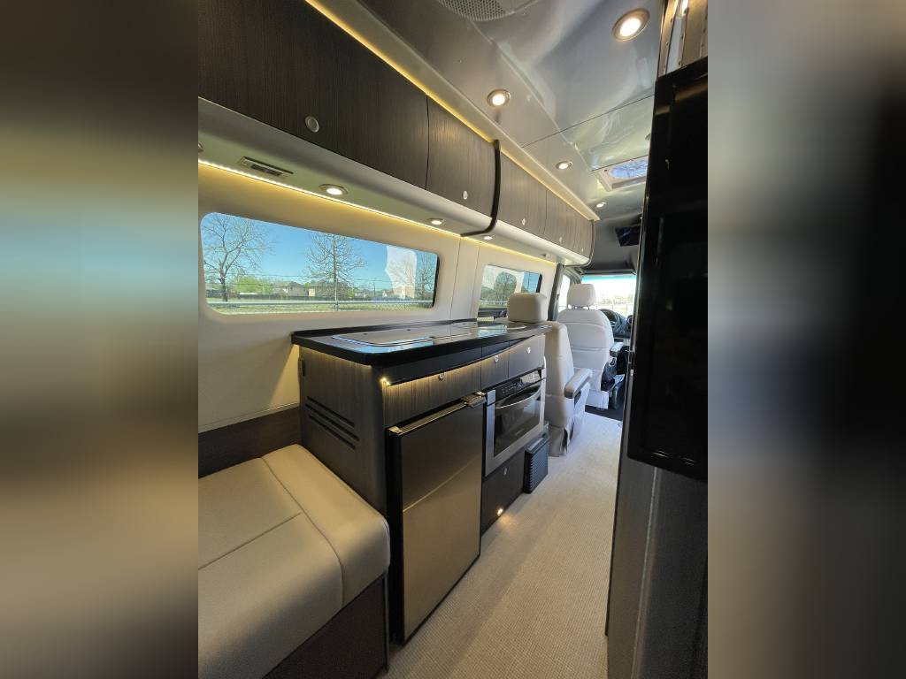 Photo 14 - 2020 Airstream Class B Motorhome rental photo 16
