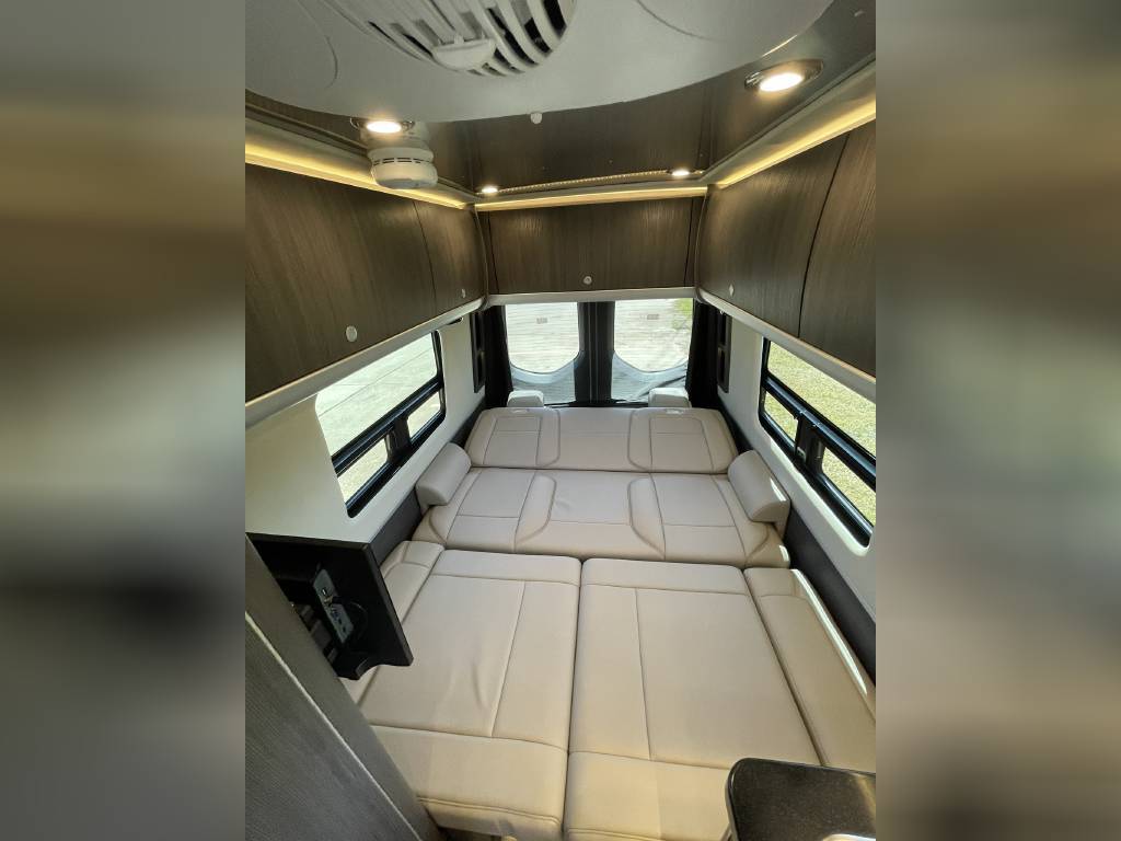 Photo 16 - 2020 Airstream Class B Motorhome rental photo 18