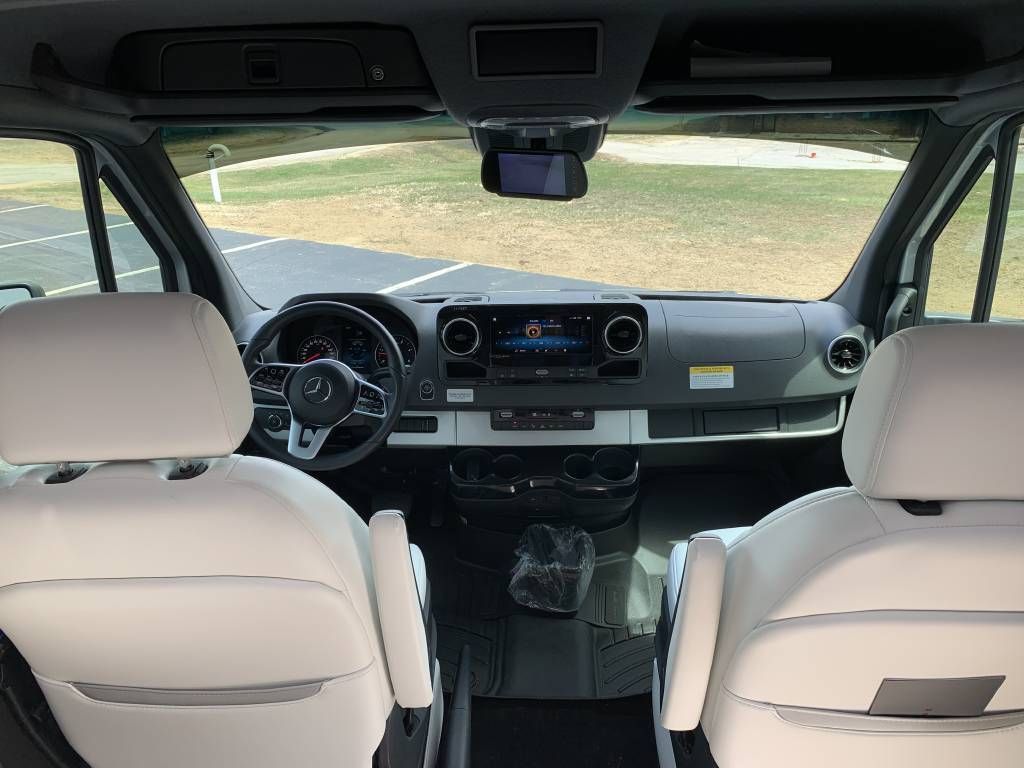 Photo 3 - 2020 Airstream Class B Motorhome rental photo 10