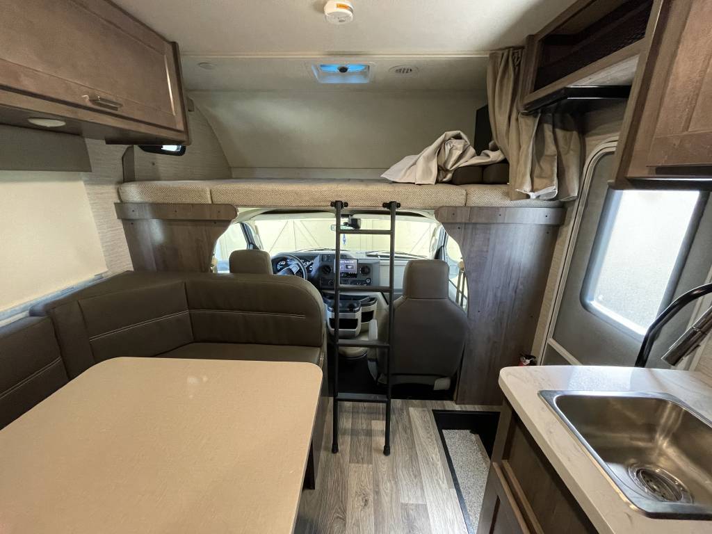 Photo 3 - 2022 Winnebago Class B Motorhome rental photo 11