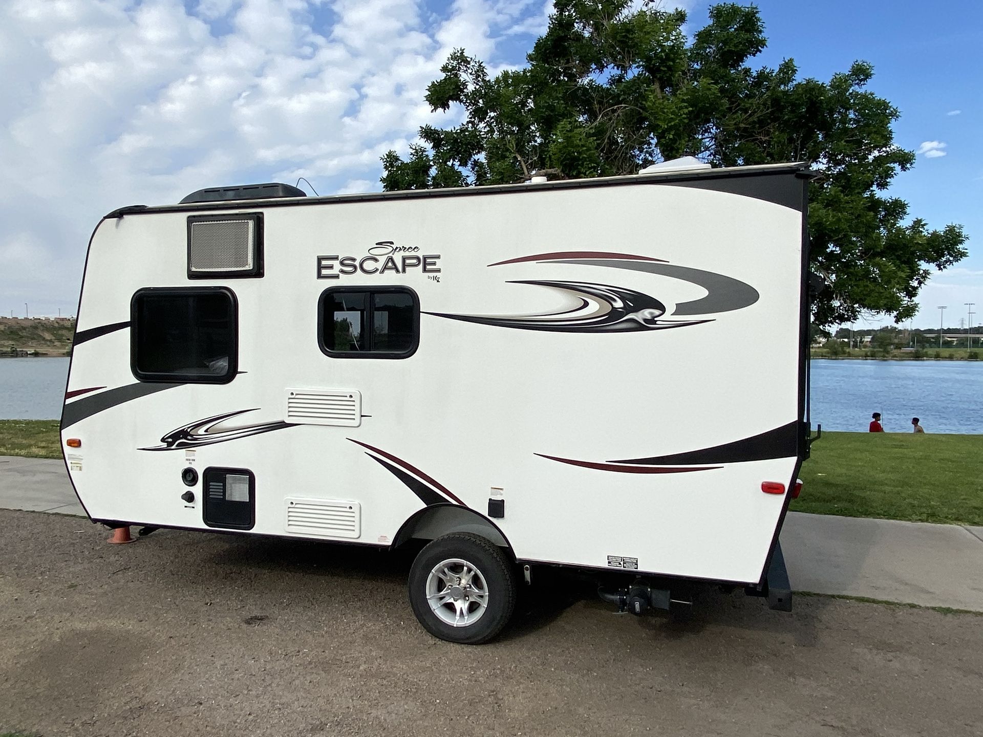 Photo 1 - 2015 Thor Travel Trailer rental photo 3