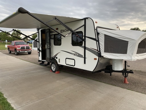 2015 Thor Escape Sportsman Classic Travel Trailer for rent in Robstown, TX