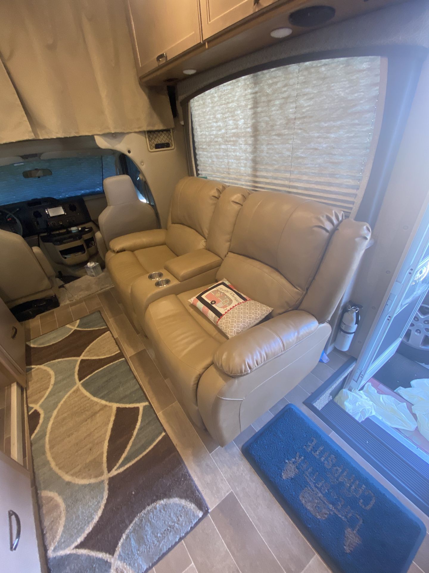 Photo 3 - 2020 Thor Class C Motorhome rental photo 5