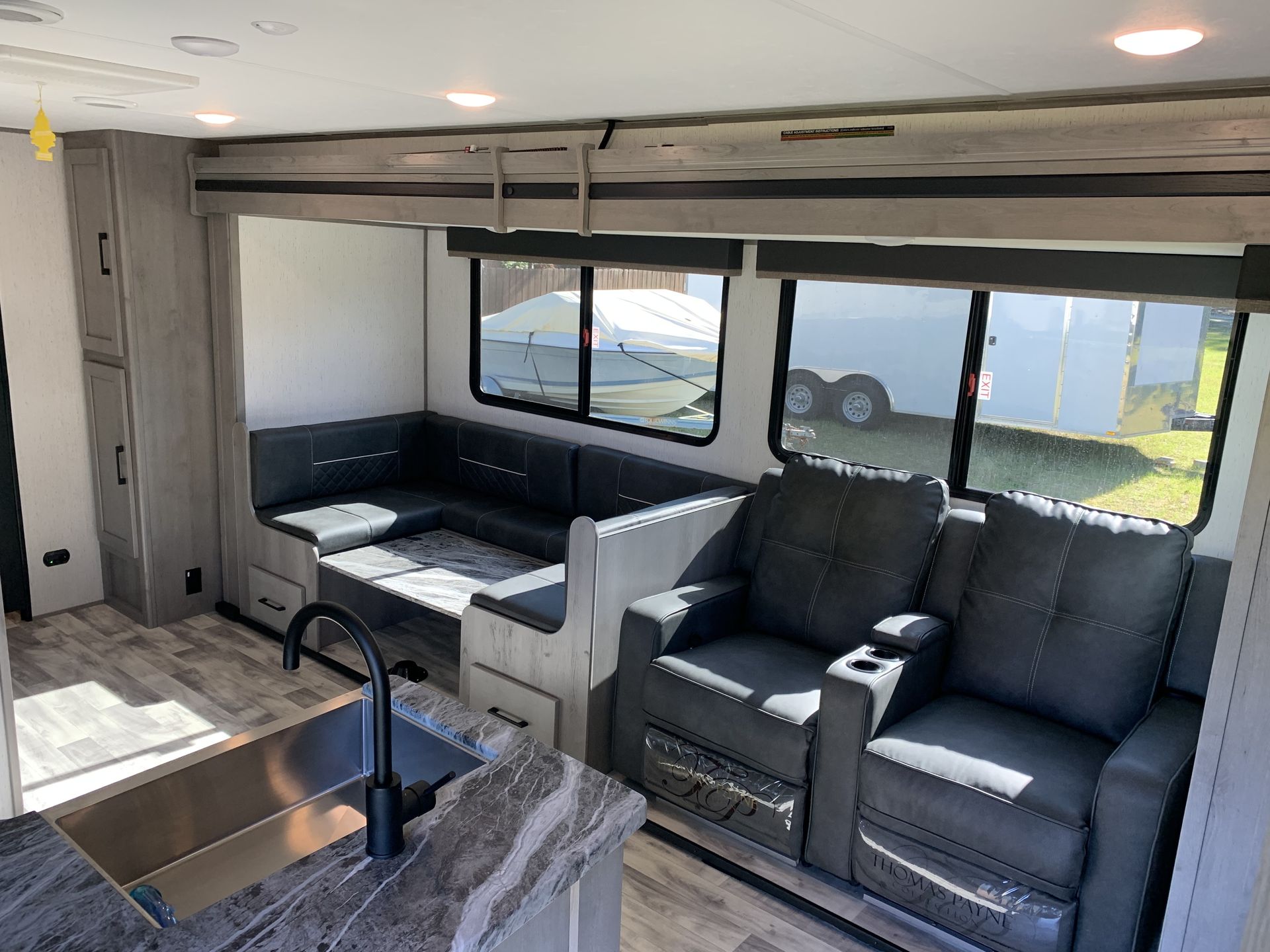 Photo 12 - 2022 Dutchman Travel Trailer rental photo 14