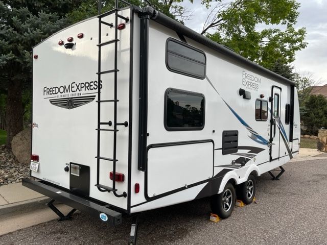 Photo 3 - 2020 Coachmen Travel Trailer rental photo 18