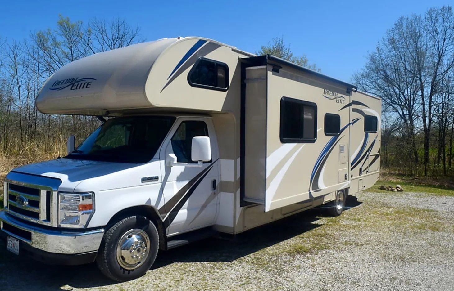 Photo 2 - 2019 Four Winds Class C Motorhome rental photo 5