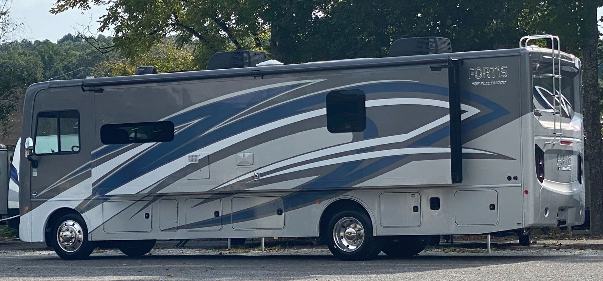 Photo 11 - 2021 Fleetwood Class A Motorhome rental photo 20