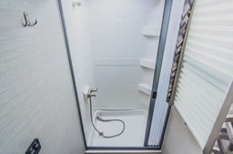 Photo 9 thumbnail 11