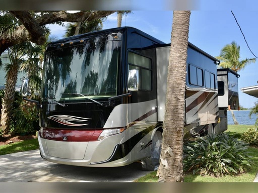 2018 Tiffin Motorhomes ALLEGRO RED 33AA Class A Motorhome for rent in Miami Beach, FL