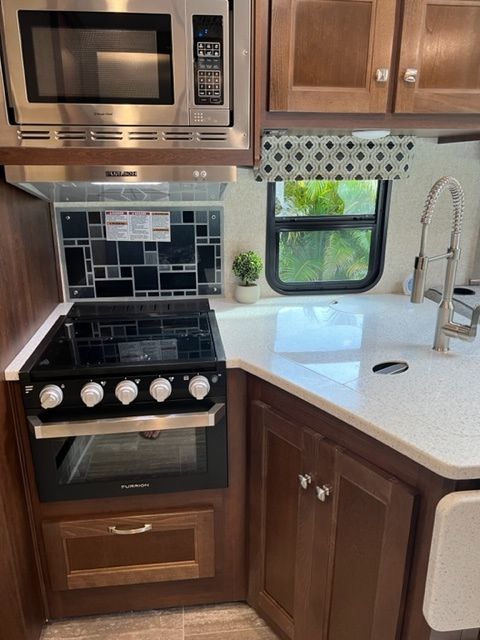 Photo 0 - 2019 Forester Class C Motorhome rental photo 6