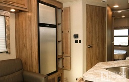 Photo 1 thumbnail 4