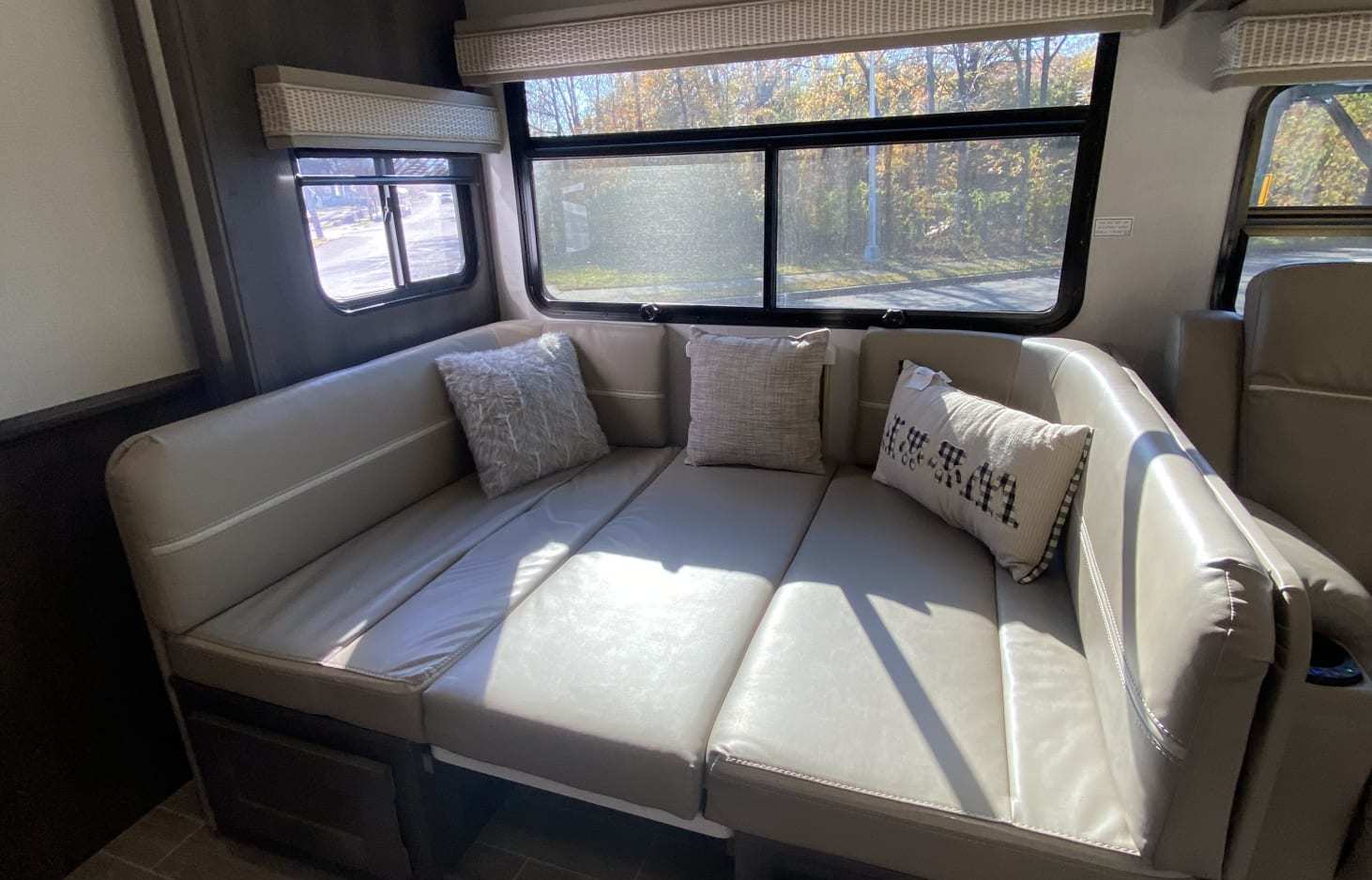 Photo 12 - 2021 Georgetown Class C Motorhome rental photo 16