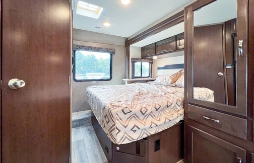 2020 Ever-lite 24HE Class A Motorhome for rent in Rocklin, CA