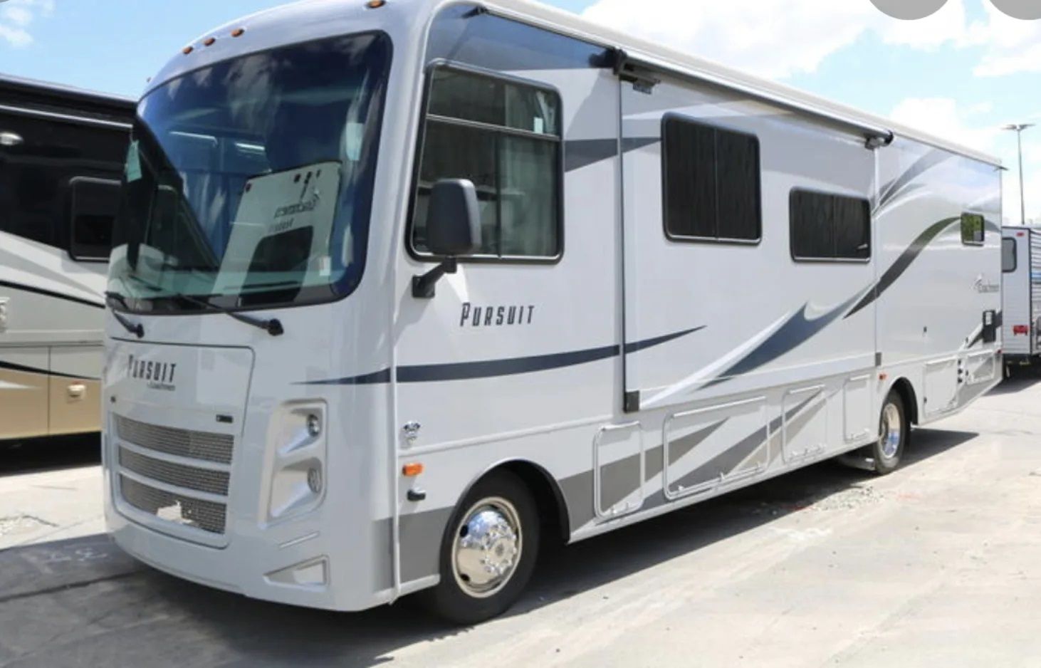 Photo 0 - 2021 Coachmen Class C Motorhome rental photo 3