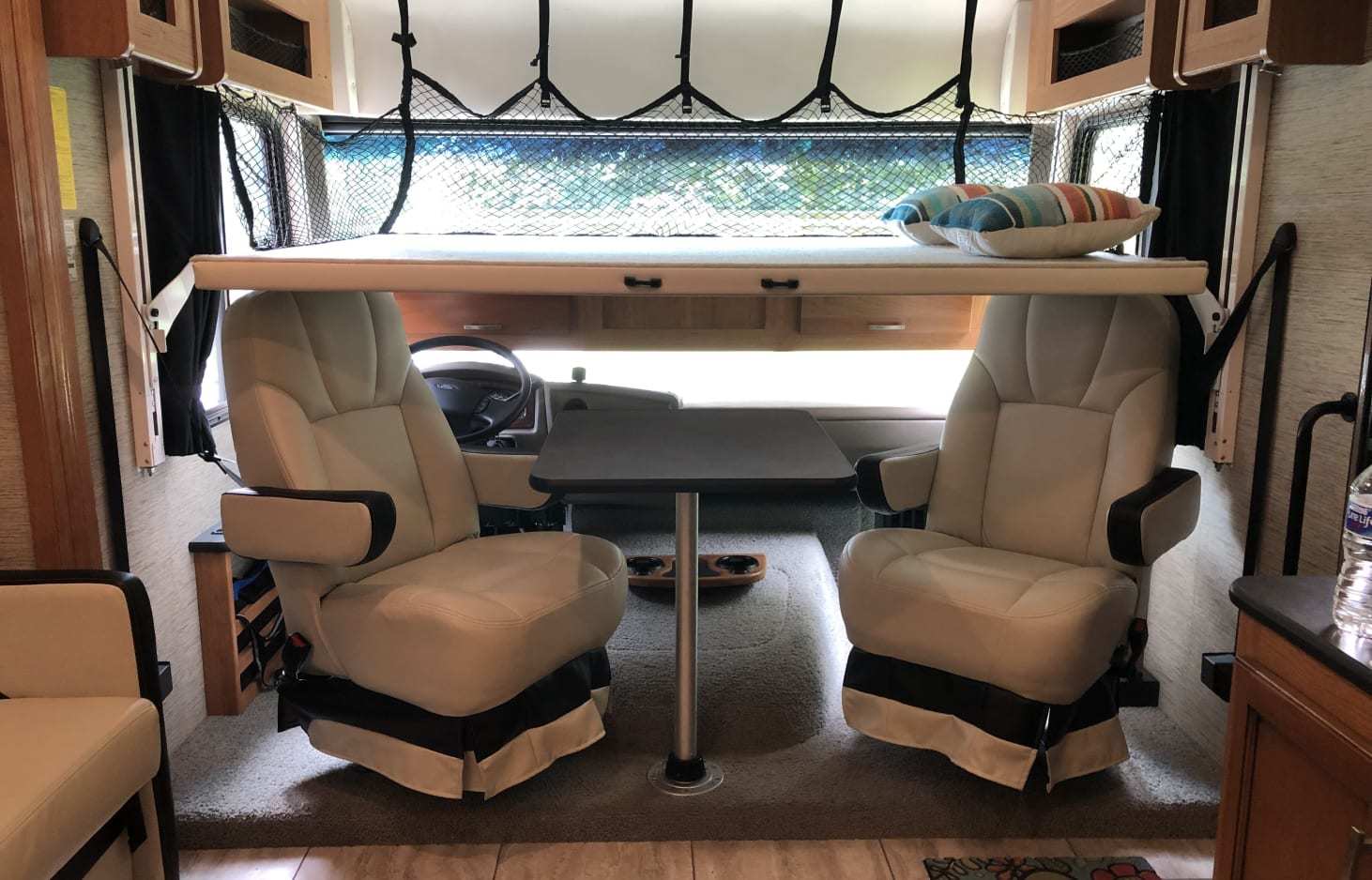 Photo 9 - 2018 Fleetwood Class C Motorhome rental photo 19