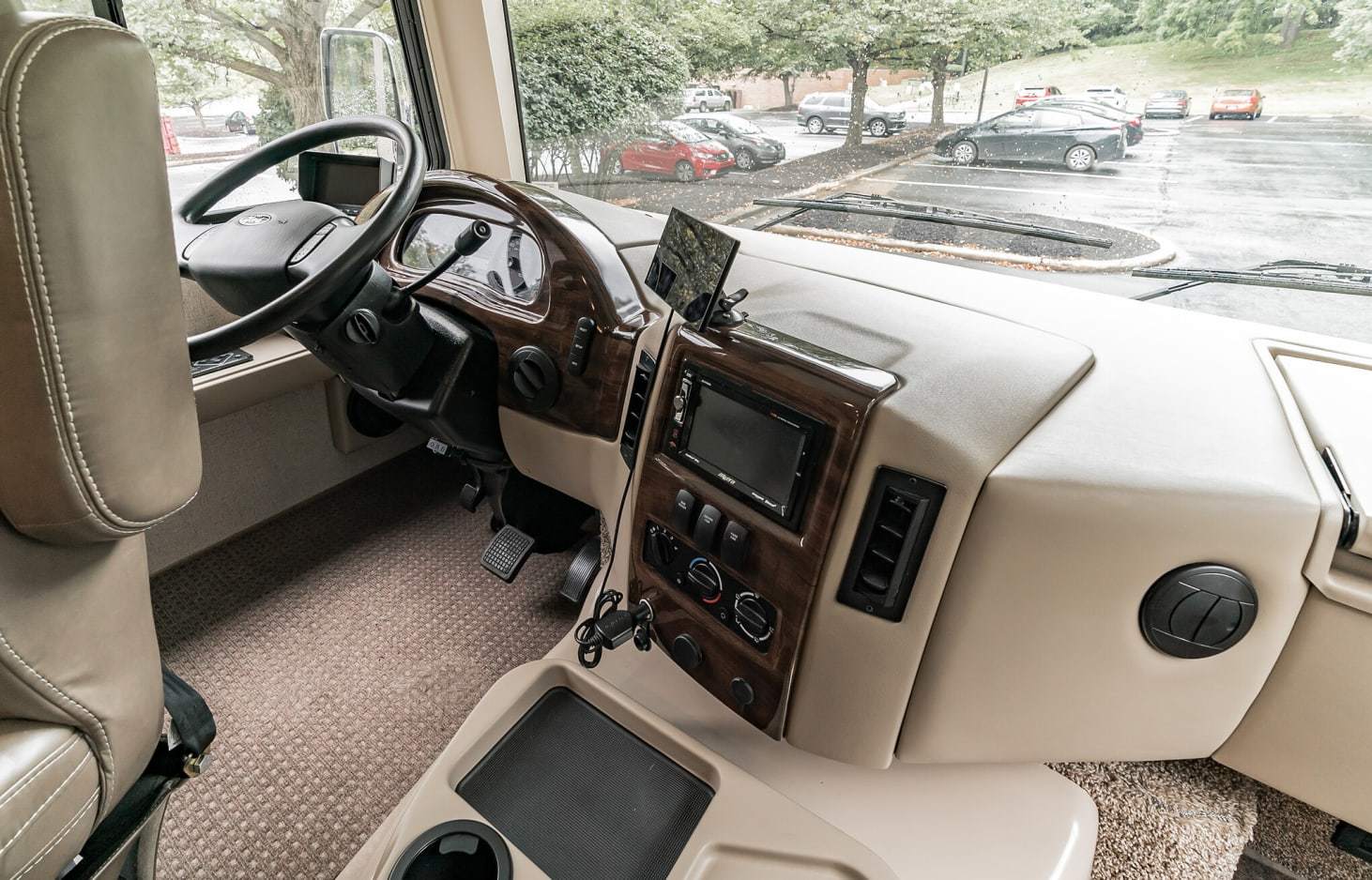 Photo 6 - 2020 Thor Motor Coach Class C Motorhome rental photo 23