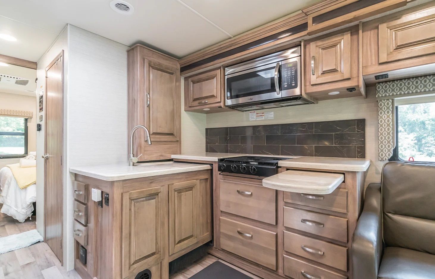 Photo 5 - 2019 Jayco Class C Motorhome rental photo 20