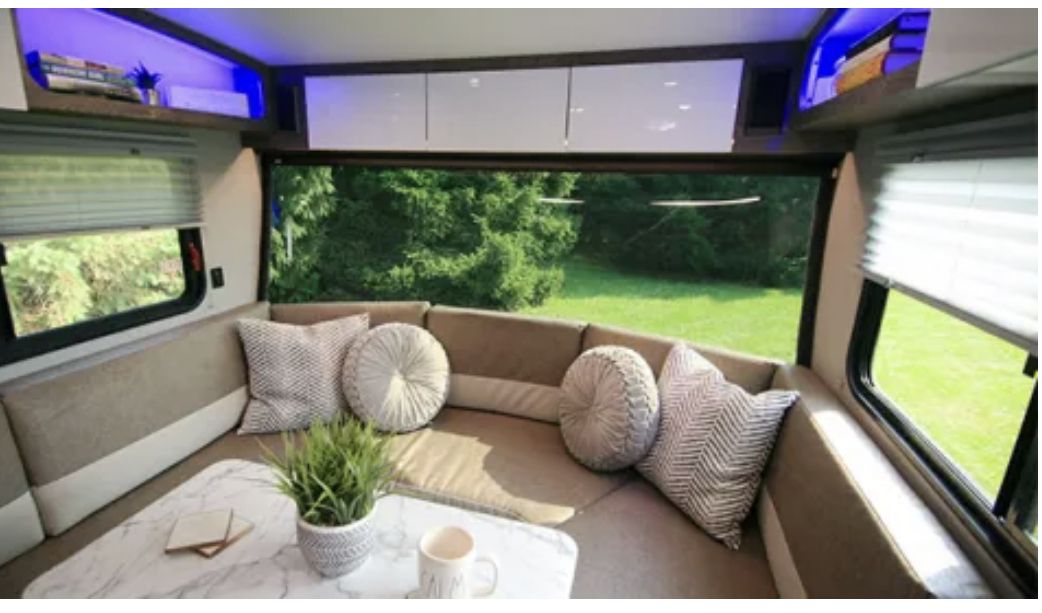 Photo 14 - 2022 Airstream Travel Trailer rental photo 16