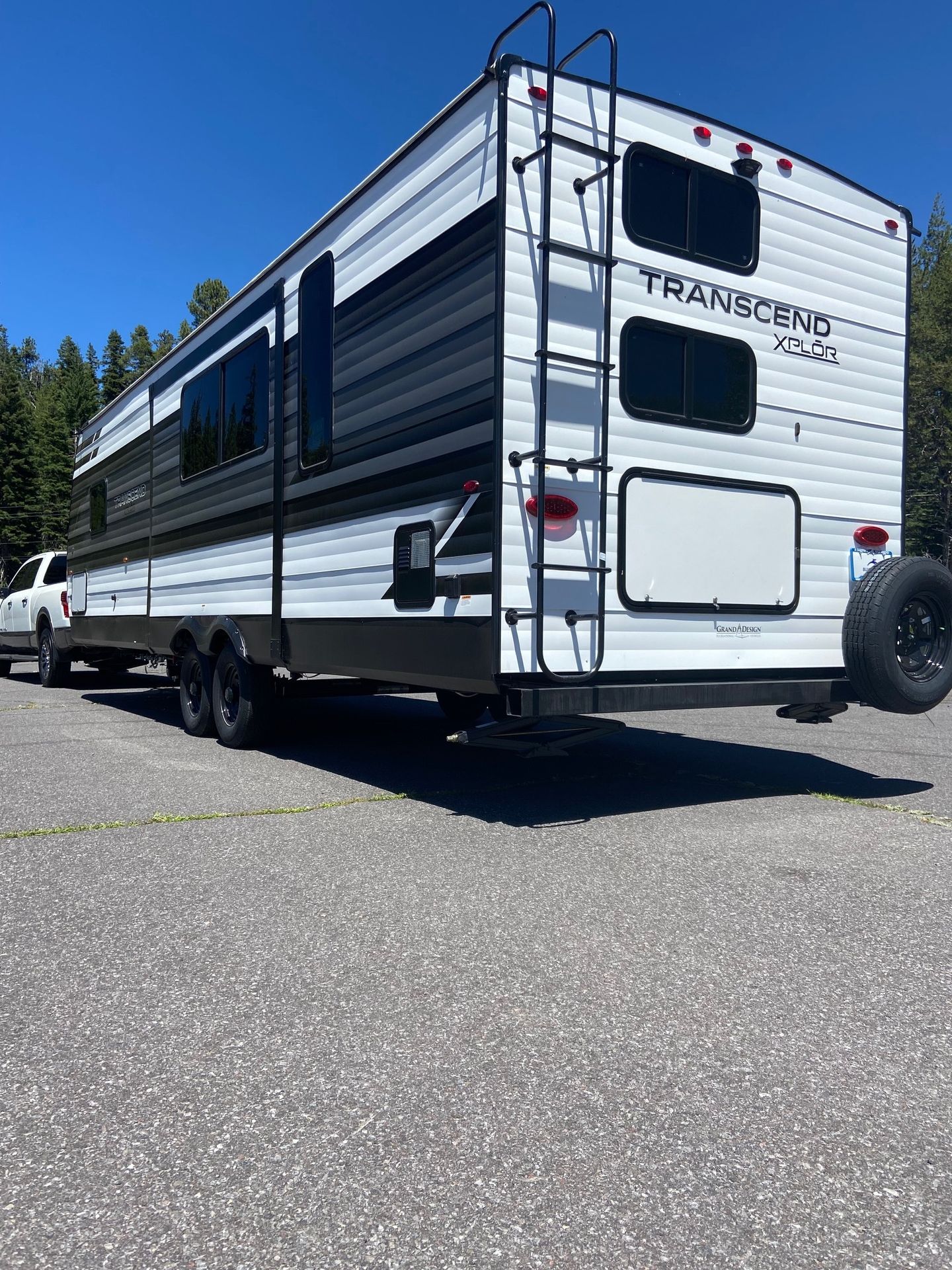 Photo 13 - 2022 Grand Design Travel Trailer rental photo 15