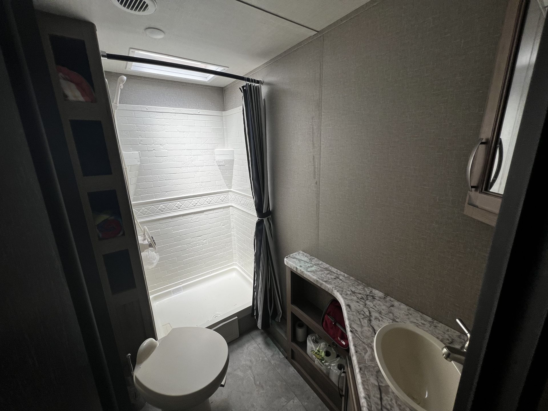 Photo 1 - 2019 Grand Design Travel Trailer rental photo 7