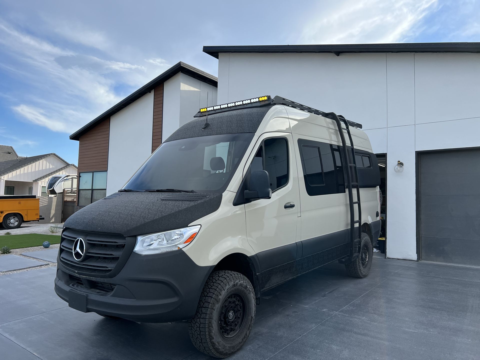 Photo 2 - 2021 Mercedes-Benz Other rental photo 4