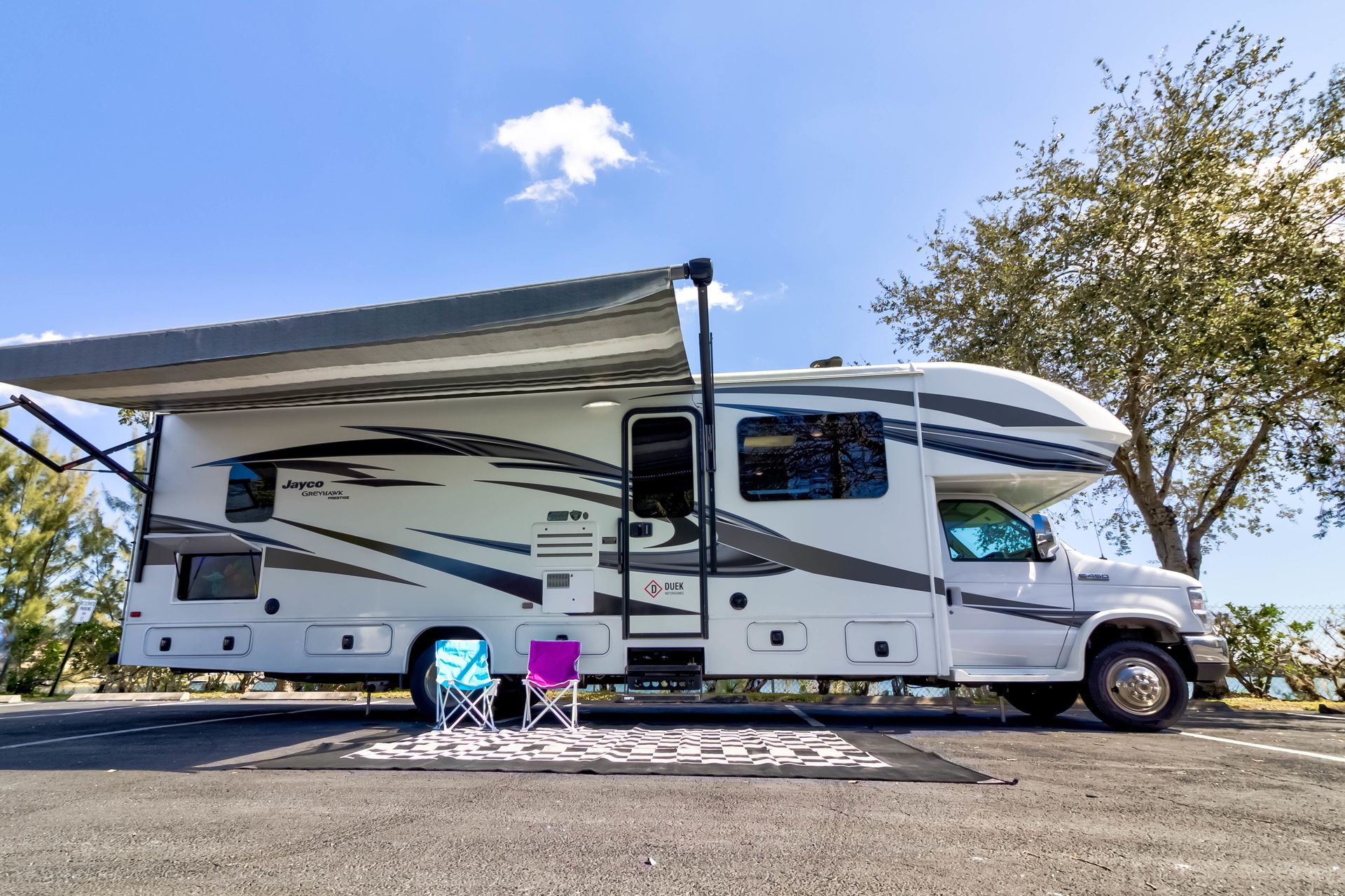 Photo 0 - 2018 Jayco Class C Motorhome rental photo 7