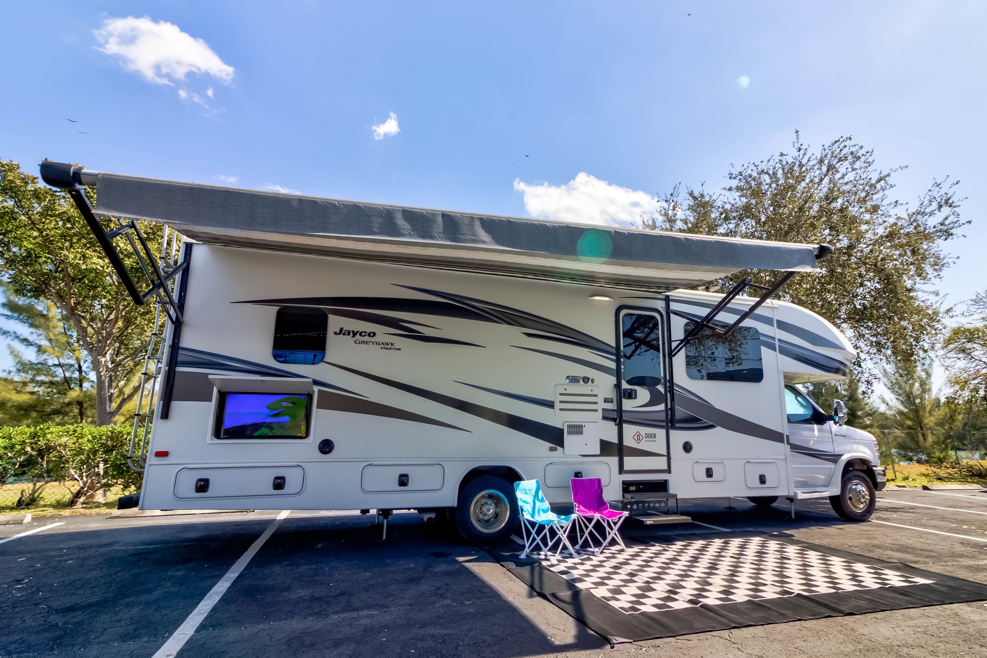 Photo 0 - 2018 Jayco Class C Motorhome rental photo 8