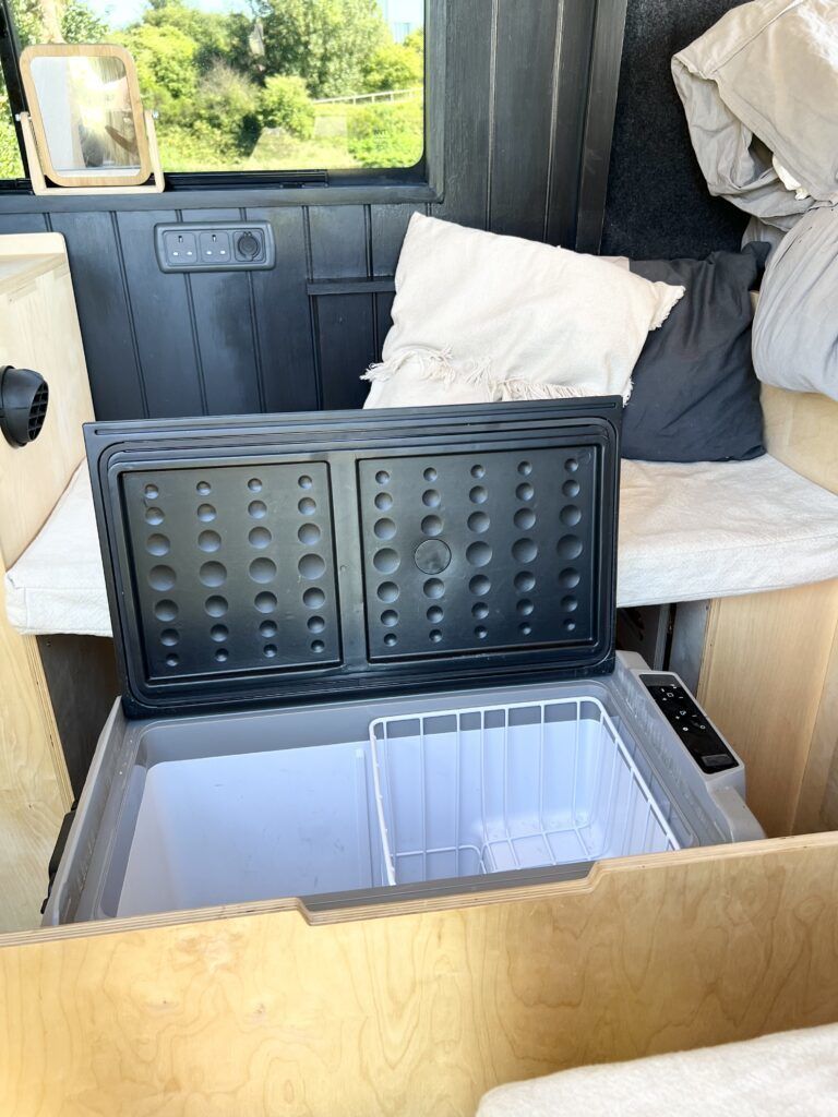 Photo 3 - 2018 Volkswagen Other rental photo 5