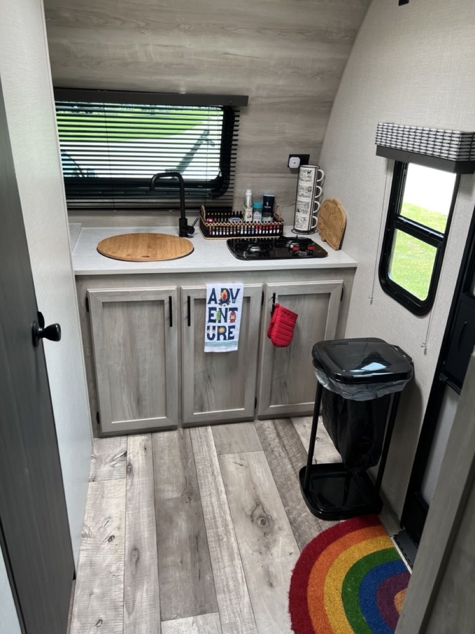 Photo 4 - 2021 K-Z Travel Trailer rental photo 6