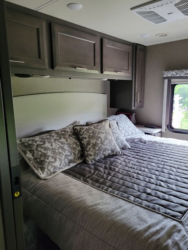 2022 Thor Omni Class C Motorhome for rent in Middlesex, NJ