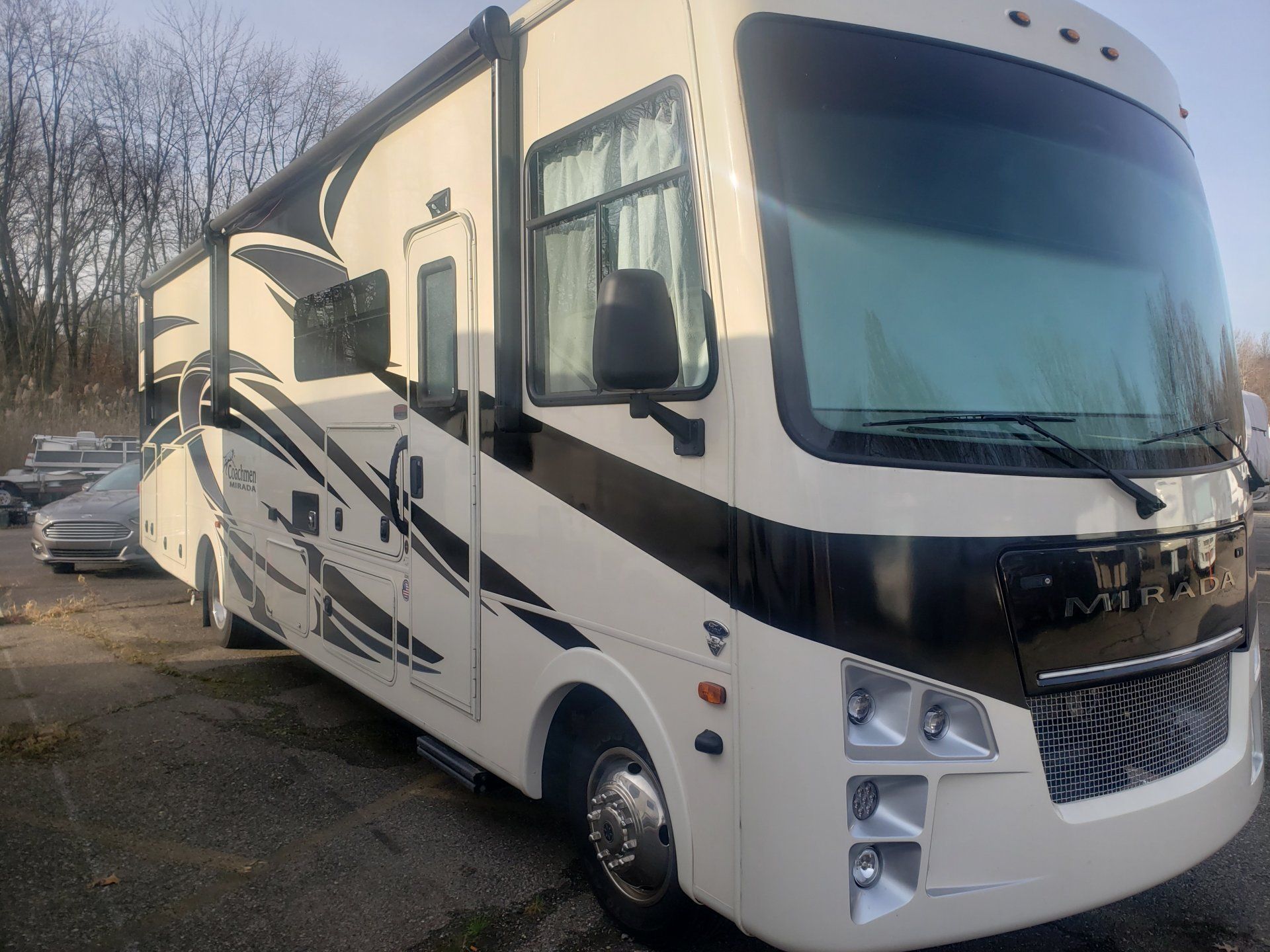 Photo 2 - 2021 Coach House Class A Motorhome rental photo 4
