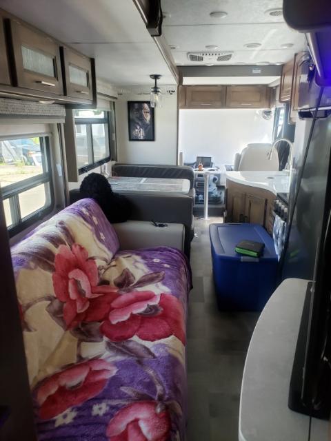 Photo 9 - 2021 Coach House Class A Motorhome rental photo 11