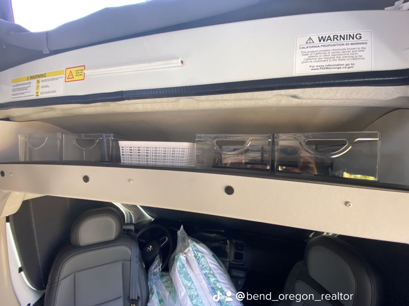 Photo 14 - 2023 Winnebago Class B Motorhome rental photo 16