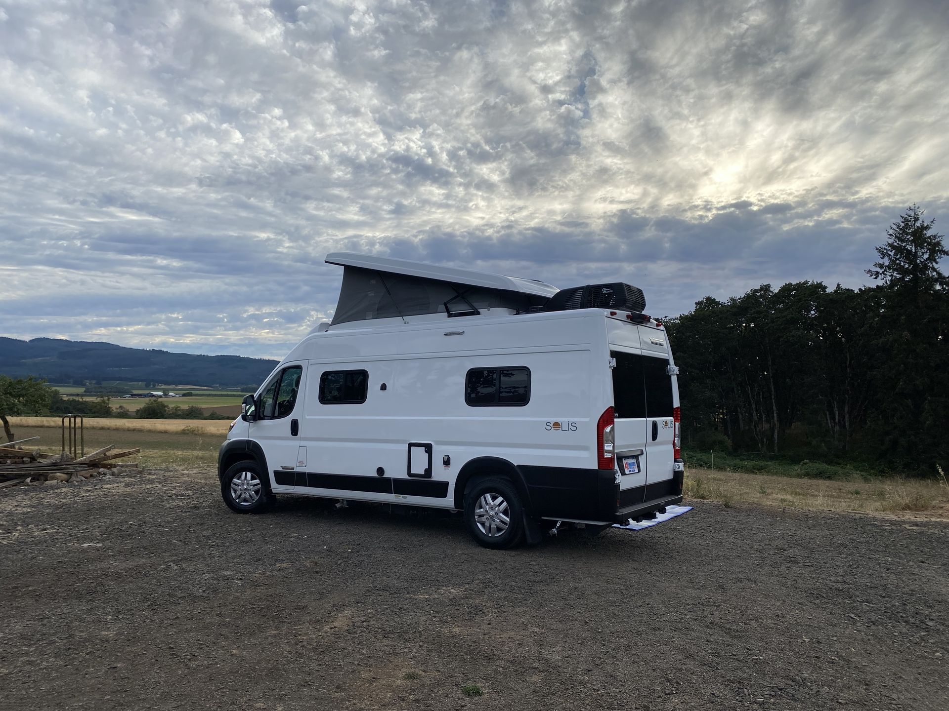 Photo 24 - 2023 Winnebago Class B Motorhome rental photo 26