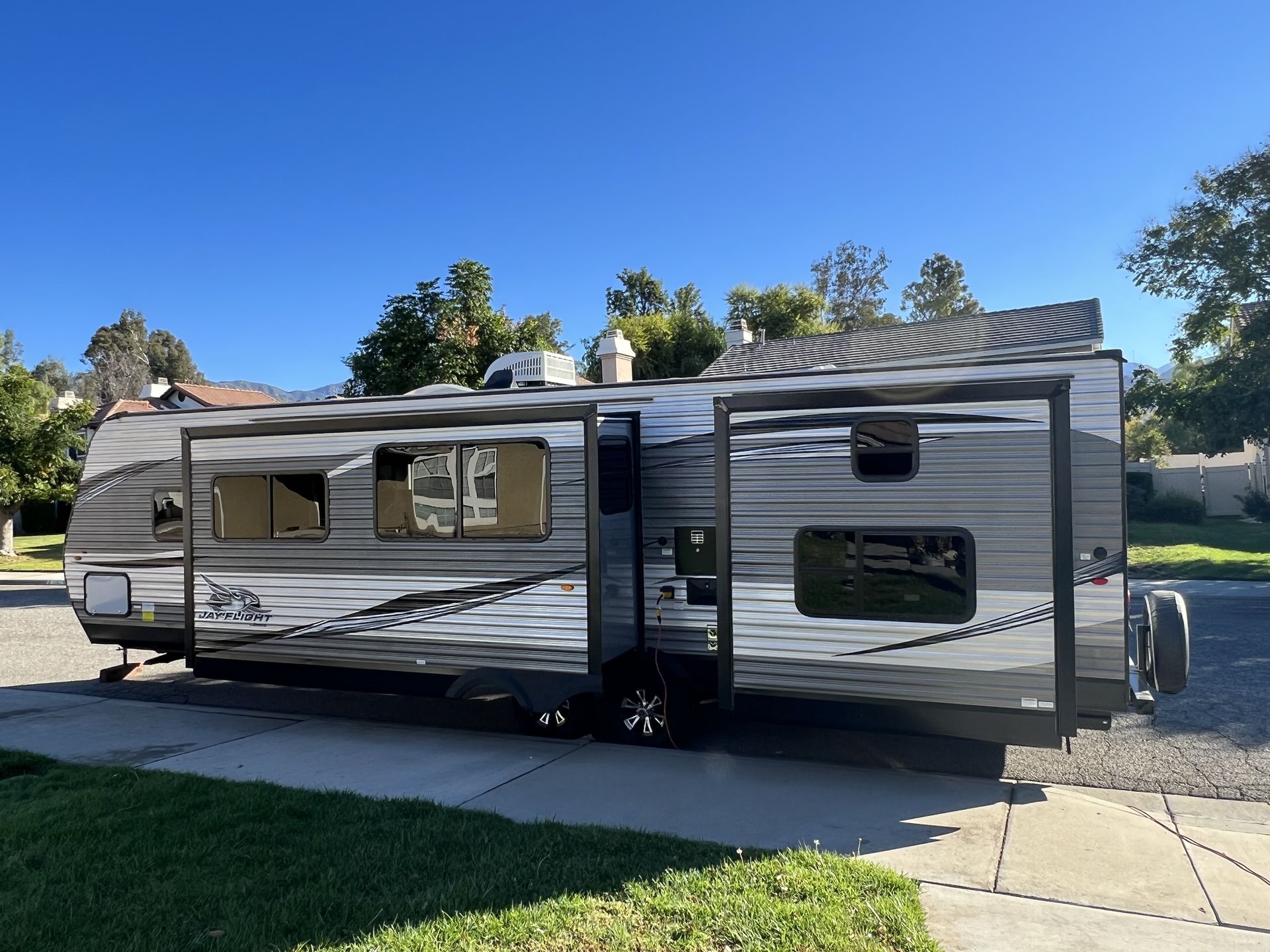 Photo 13 - 2021 Jayco Travel Trailer rental photo 15