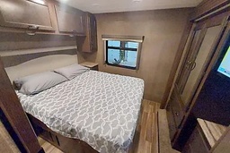Photo 48 thumbnail 50