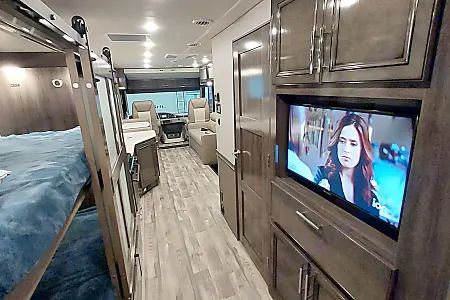 Photo 49 - 2021 Holiday  Rambler Class A Motorhome rental photo 51