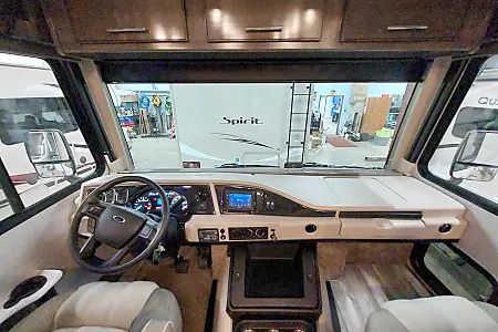 Photo 58 - 2021 Holiday  Rambler Class A Motorhome rental photo 60