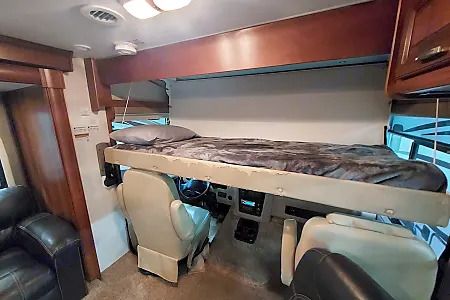 Photo 21 - 2013 Forest River Class A Motorhome rental photo 23