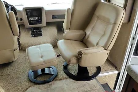 Photo 28 - 2013 Forest River Class A Motorhome rental photo 30