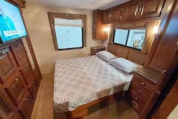 Photo 29 thumbnail 31