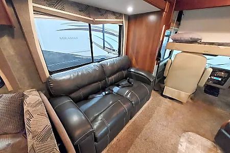 Photo 36 - 2013 Forest River Class A Motorhome rental photo 38