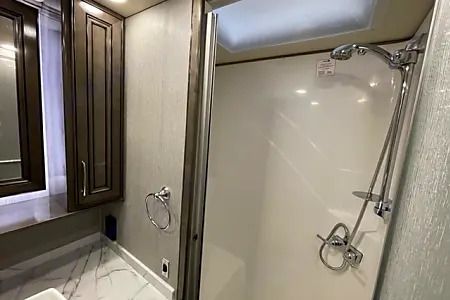 Photo 17 - 2022 Fleetwood Class A Motorhome rental photo 19