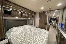 Photo 38 thumbnail 40