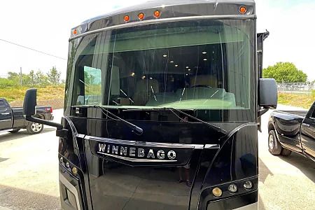 Photo 8 - 2018 Winnebago Class A Motorhome rental photo 10