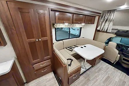 Photo 6 - 2019 Forest River Class C Motorhome rental photo 8