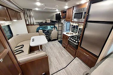 Photo 9 - 2019 Forest River Class C Motorhome rental photo 11