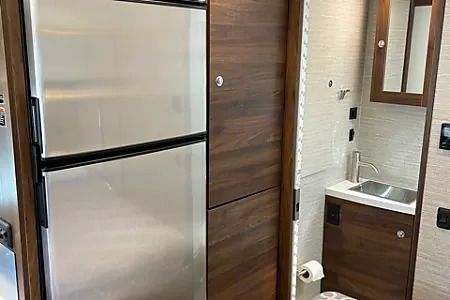 2021 Tiffin Navion 24D Class C Motorhome for rent in Moraine, OH